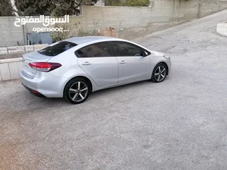  23 كيا K3 /ماتور 1600 / فحص نخب /اتوماتيك / سولار / اقتصاديه جدا غنيه عن التعريف