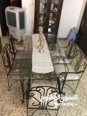  2 طاولة سفره 6 مقاعد بحالة ممتازه للبيع