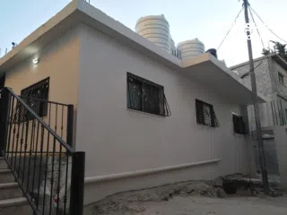  6 شقة مشطبة حديثا للبيع