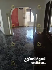 4 روف فارغ للإيجار الشميساني