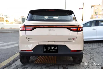  7 نيتا آيا الكهربائية بالكامل 2023 Neta Aya EV SUV