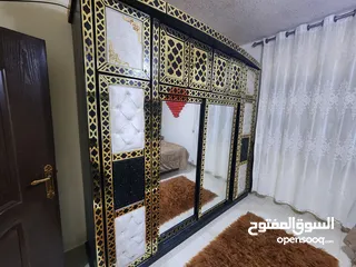  2 غرفة نوم خشب لاتيه بحالة الوكالة بسعر لقطة
