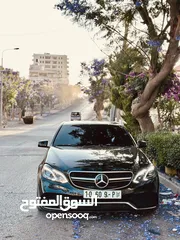  4 مرسيدس E200