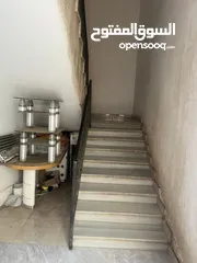  8 مجمع تجاري للبيع