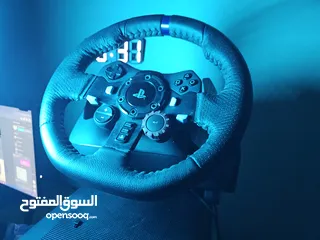  1 مع pedal LOGITECH G29 شبه جديد للبيع.