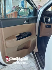  8 سبورتاج 2017 مرخص  4*4 دفع رباعي  فحص نظيف