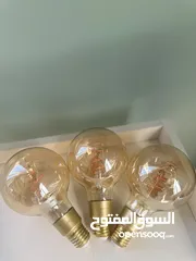  1 MOMAX Smart Bulbs