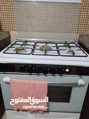  1 غاز و فرن بحالة جيدة جدا للبيع بسعر مناسب .