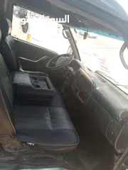  2 باص لون اخضر للبيع