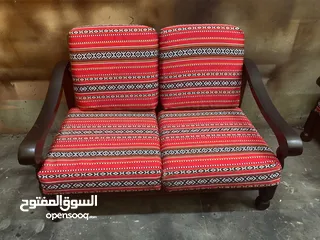  5 طقم كنب مورس خشب زان تنجيد جديد بسعر 110دنانير