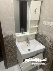  3 اثاث مستعمل شبه جديد