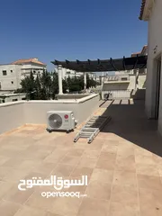  13 فيلا 3 طوابق للإيجار السنوي