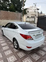  2 هيونداي اكسنت 2014  اتوماتيك فل اضافات بالورقة جديدة ترخيص تامين عداد واطي لون ابيض