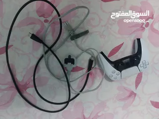  8 بلاستيشن( PS 5  )وارد السعودية حالة ممتازة به أحدث الألعاب