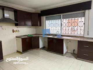  16 شقة مميزة للبيع في الصويفية  - مقابل البركة مول طابق ثالث 170م تشطيب سوبر ديلوكس