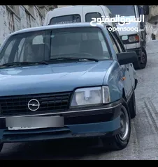  1 أوبل أسكونا 1985