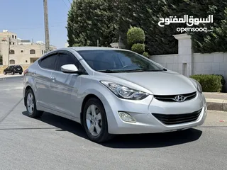  2 افانتي 2014 بحالة ممتازة فل ما عدا فتحة