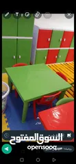  6 طاولات مستطيلة ودائرية ومثلث وكراسي بلاستيك للحضانات ورياض الأطفال