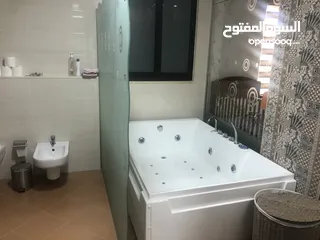  26 شقه شبه فيلا بمواصفات عالية في دابوق للبيع من المالك مباشرة وبسعر مغري