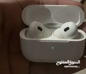  4 ايربودز ايفون برو 2 للبيع بحاله الوكاله جديده