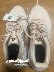  4 شوز اديداس للبيع