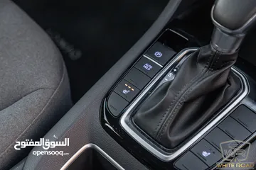  16 Hyundai Ioniq Hybrid 2021  السيارة وارد كوريا و بحالة ممتازة جدا و قطعت مسافة 135,000 كيلو متر