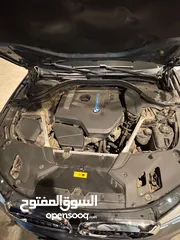  8 BMW 530e 2019
