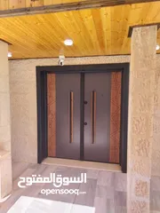  1 شقة أرضية للبيع في ابو نصير 240م مع مدخل مستقل وكراجين وتشطيبات فاخرة وفرش جديد بسعر مميز و اطلالة