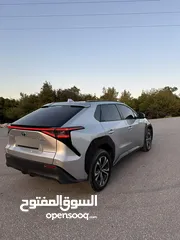  4 تويوتا Bz4X 2023 فل Pro ممشى قليل فحص كامل بحالة الوكالة مالك واحدمن الزيرو بسعر مميز
