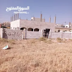  6 منزل عظم للبيع على مساحة أرض نصف دونم تقريبا  في رجم الشامي