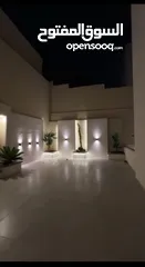  40 طابق ارضي 250 م +160 حديقه و ترس عبدون بقرب سفاره اوكرانيا و تاج مول تشطيبات فندقي فخمه حديثه