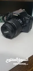  1 كاميرا كانون 600D