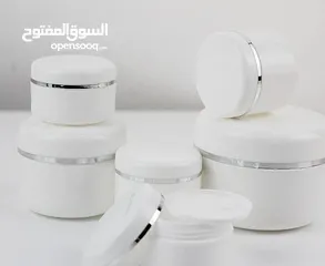  7 علب وصناديق مخمل وجلد وخشبية أكياس