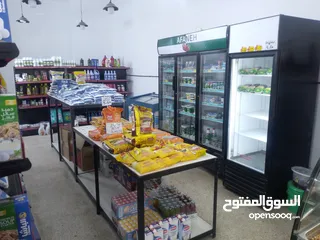  12 سوبر ماركت للبيع