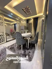  24 طاولات طعام ملكية