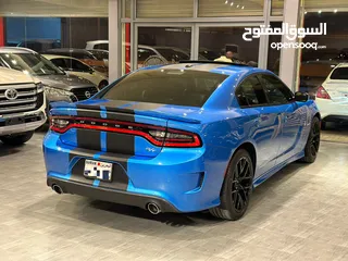  6 CHARGER R/T PLUS V8 2019