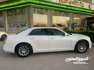  4 كرايسلر C300