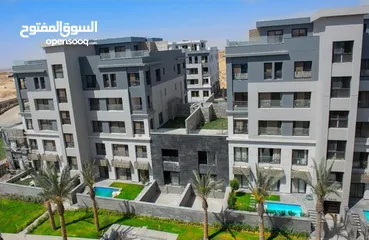  3 بنتهاوس 290م برووف للبيع في تريو جاردنز التجمع الخامس تشطيب 75% بمنطقة الجولدن سكوير Trio Gardens