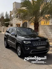  2 جيب شيروكي موديل 2015 مالك تاني عداد قليل السياره بحالة الوكاله ماشاء الله