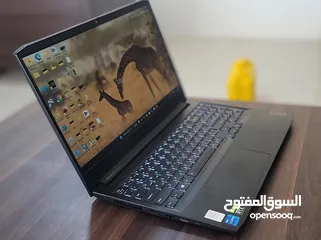  1 لابتوب للبيع بمواصفات عالية