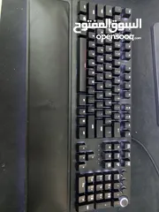  1 Razer hunstman elite keyboard fully functional perfect condition
