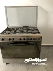  1 فرن مستعمل نظيف