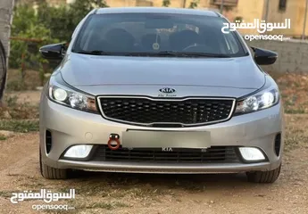  4 كيا سيراتو k3 /2017