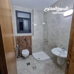  12 شقة 150 م مقابل ديوان الموظفين للبيع