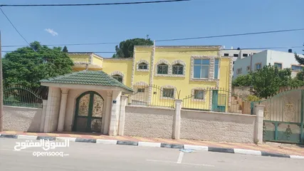  1 فيلا من الطوب والحجر مكون من طابقين