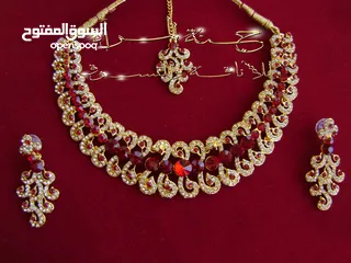  12 مجوهرات تقليدية هندية (أطقم كاملة) مطلية بالذهب للبيع بسعر التكلفة