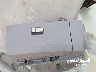  10 قطع سيارة نيسان مورانو موديل من 2004 الى 2008  **المحرك غير موجود** لكن باقي القطع بحالة ممتازة جدًا