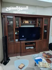  3 TV Buffett like new from home center