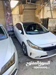  1 سيارة كيا k3 موديل 2017 سيات ليون موديل 2015 جير عادي فحص نظيف