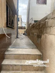  17 غرفة للايجار سكن طالبة أو سيدة عاملة شامل جميع الفواتير الكهرباء و الماء و الانترنت